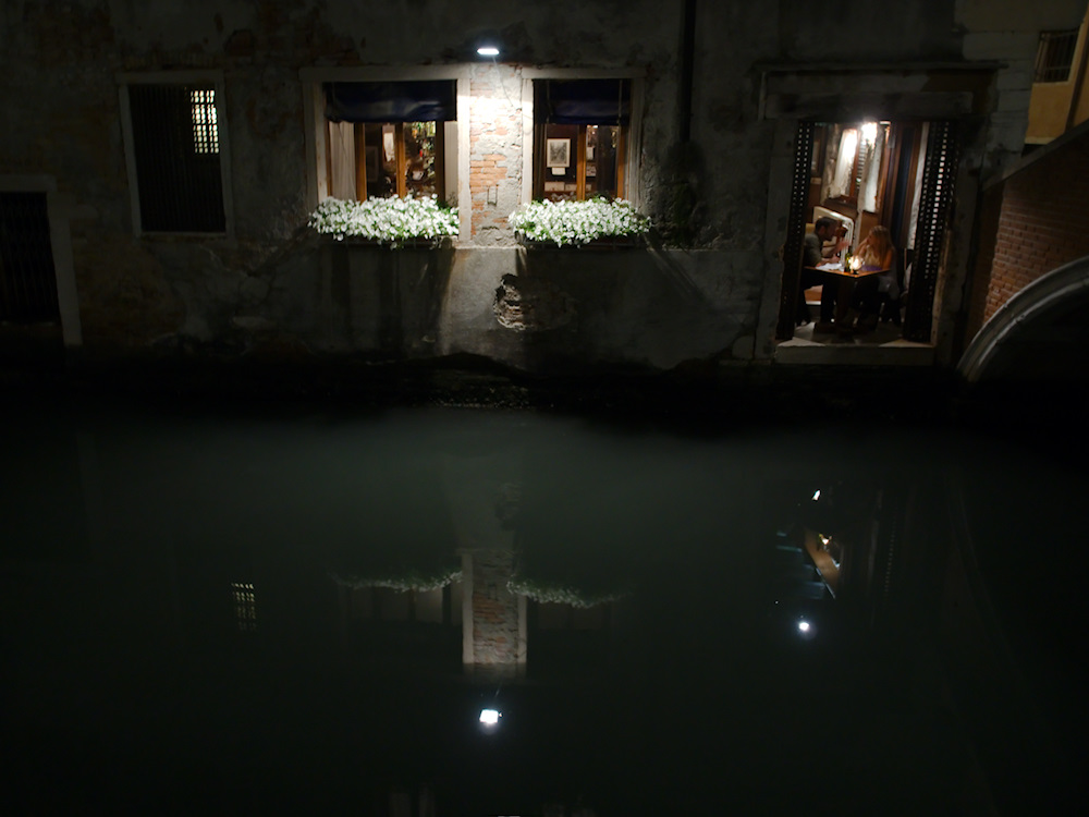 201406051650-VENEB130-E-M5.jpg OLYMPUS IMAGING CORP. E-M5 Italia, Italija, Italy, Venecija, Veneto, Venezia, Venice, naktis, night